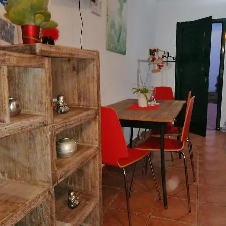 Ayla 2 Apartment *